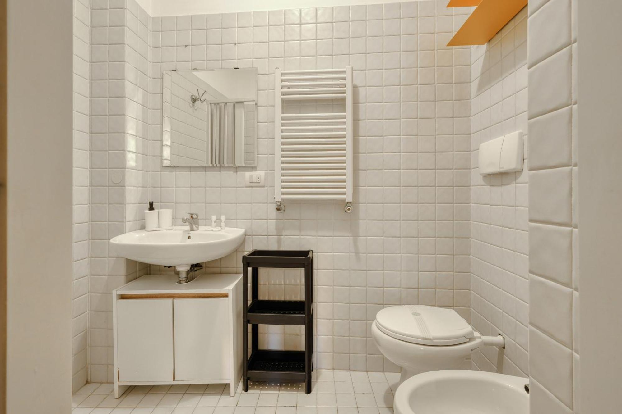 Apartamento Joivy Welcoming Flat With Balcony Next To Naviglio Grande Milán